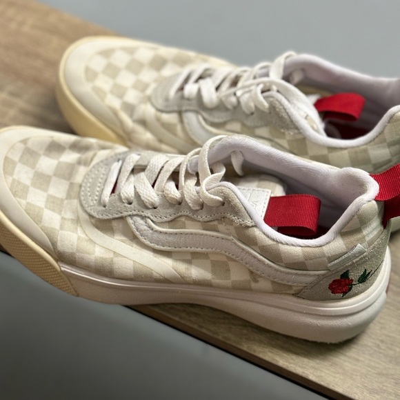 White floral vans sneakers - Picture 4 of 5